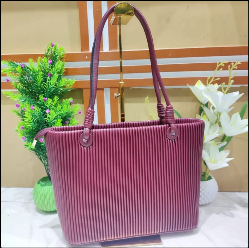 রাউন কুচি ব্যাগ